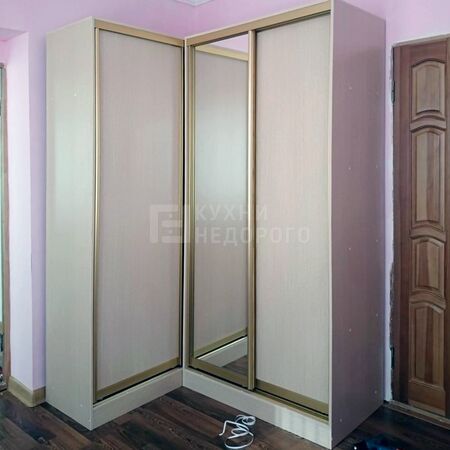 Шкаф-купе Эшборо