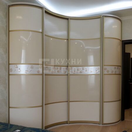 Радиусный шкаф купе Авансан