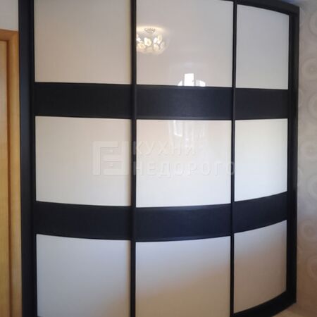 Радиусный шкаф-купе Карантан